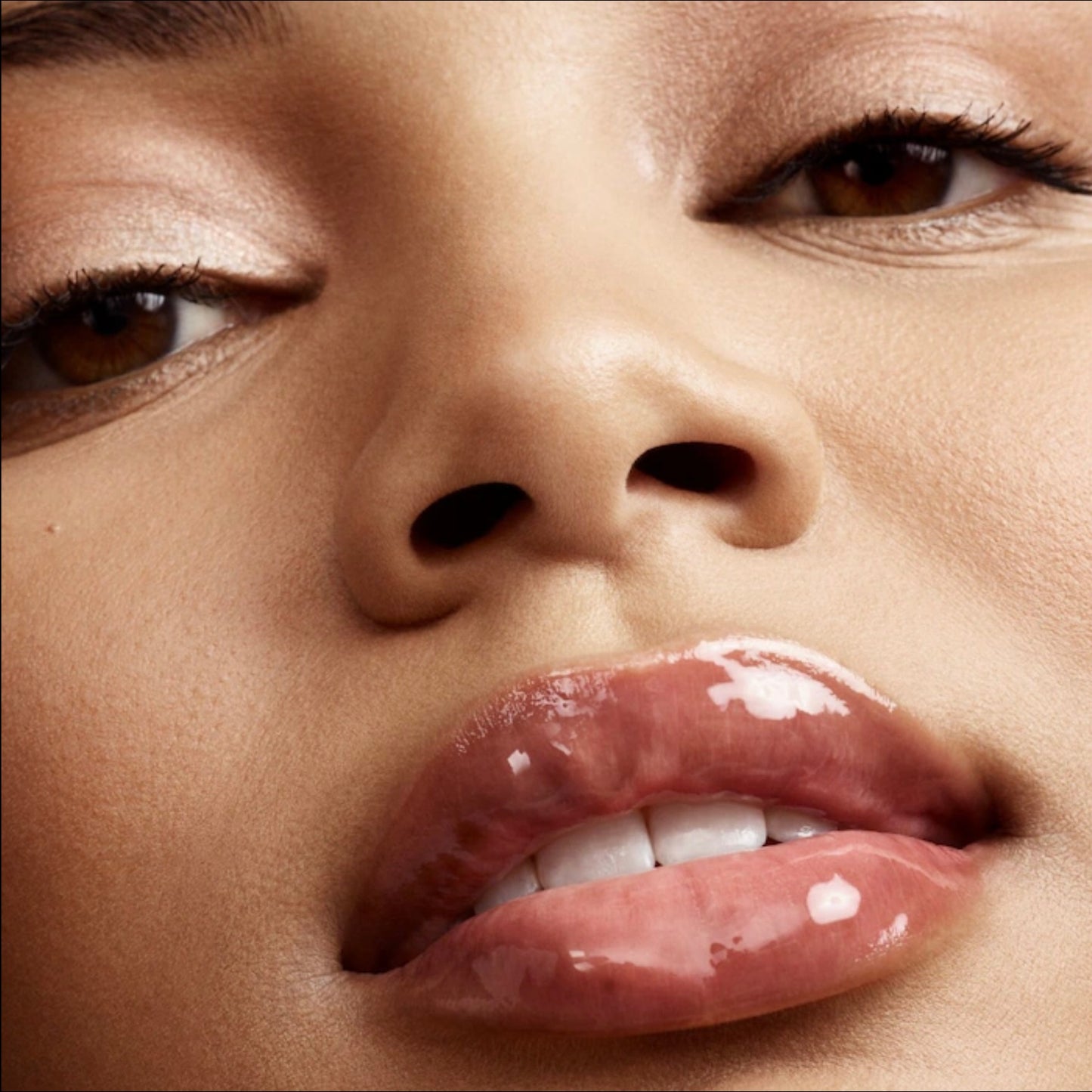 FENTY BEAUTY - Gloss Bomb Heat Universal Lip Luminizer + Plumper